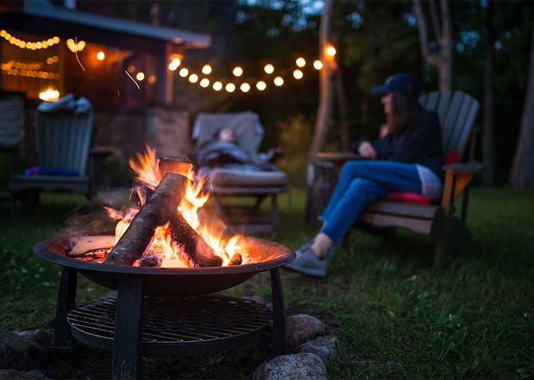 Things to Do as a Couple bonfire